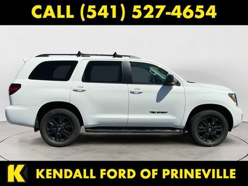 Used 2019 Toyota Sequoia TRD Sport w/ TRD Sport Premium Package AWD/4WD image 6