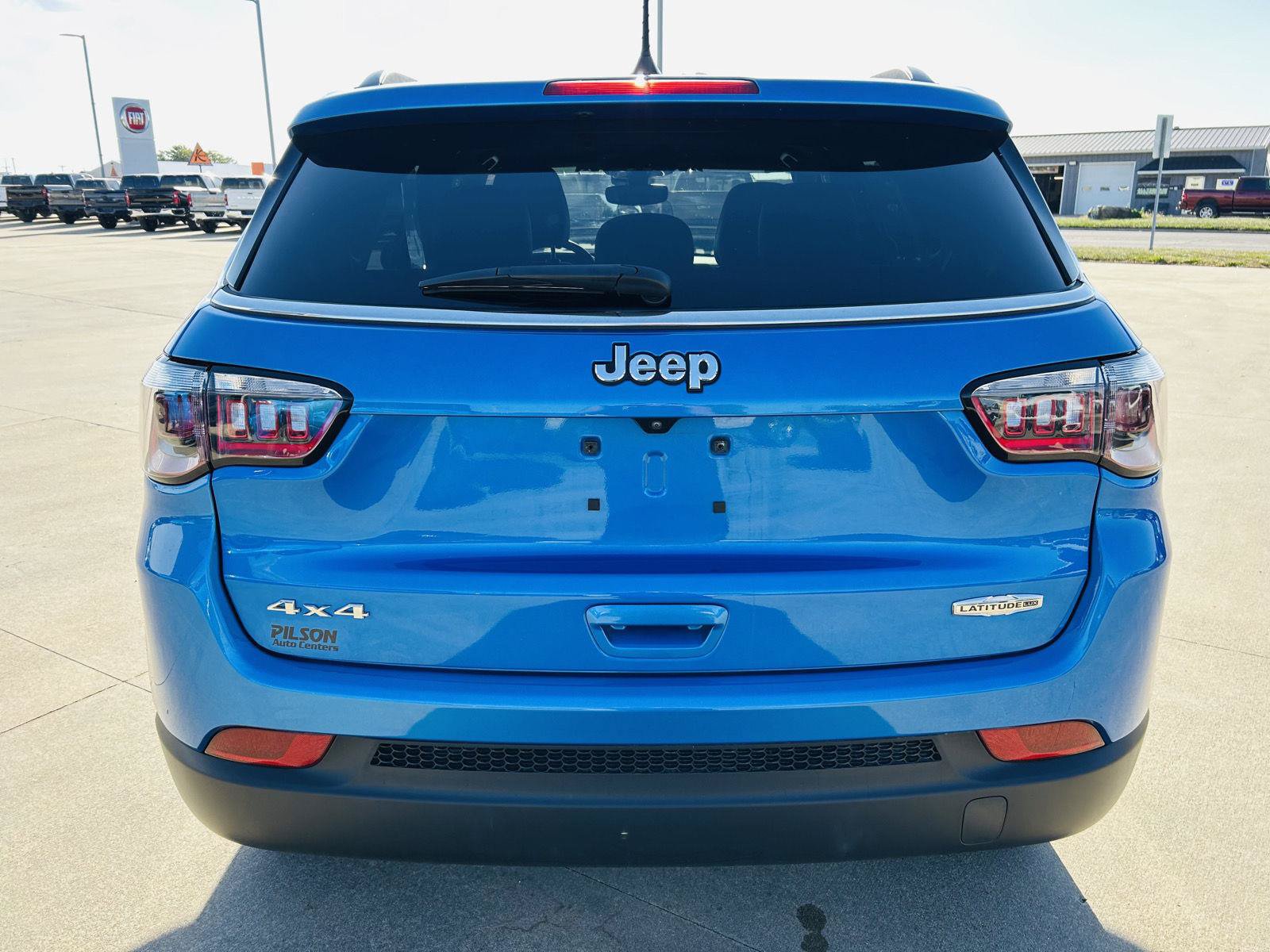 Used 2023 Jeep Compass Latitude AWD/4WD image 33
