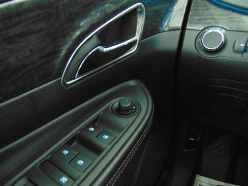 Used 2015 Buick Encore AWD image 10