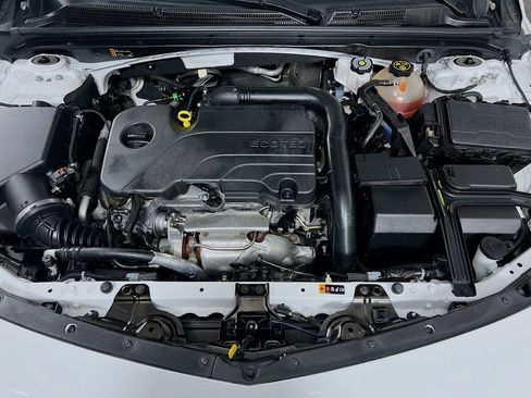 Used 2023 Chevrolet Malibu LS FWD image 27