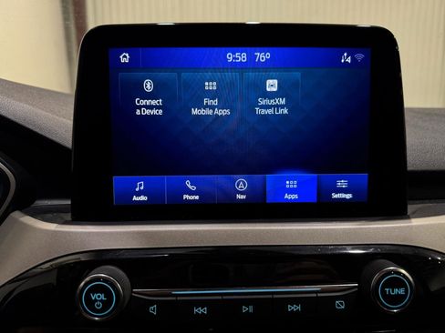 Used 2021 Ford Escape SEL w/ Technology Package FWD image 10