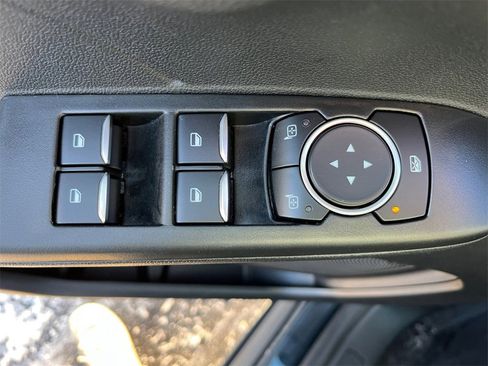 Used 2022 Ford Escape Titanium w/ Class II Trailer Tow Package image 18