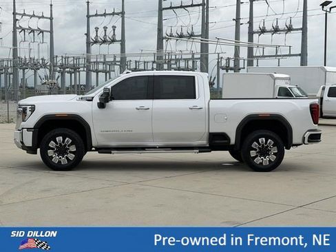 Certified 2024 GMC Sierra 2500 Denali w/ Denali Reserve Package AWD/4WD image 8