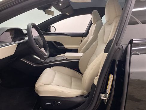 Used 2023 Tesla Model S Plaid image 12