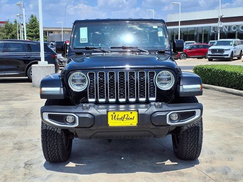 Used 2020 Jeep Gladiator Overland w/ LED Lighting Group AWD/4WD image 6