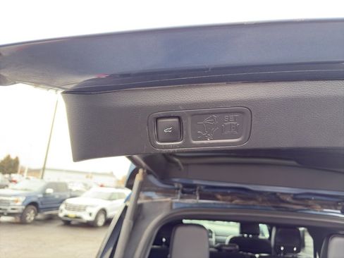 Used 2019 Ford Expedition XLT w/ Equipment Group 202A image 25