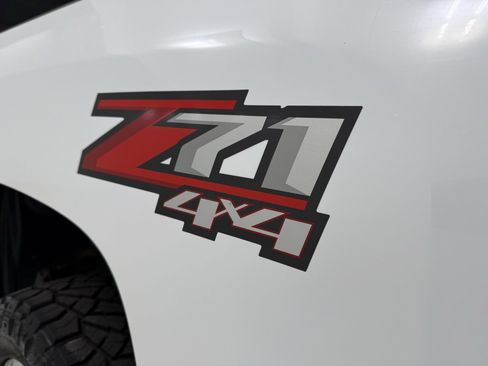 Used 2013 Chevrolet Silverado 2500 LTZ w/ LTZ Plus Package image 10