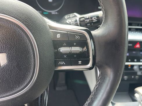 Used 2024 Kia Carnival SX Prestige FWD image 18
