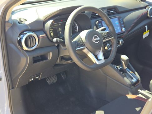 New 2025 Nissan Versa SR image 10