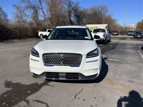 Used 2022 Lincoln Corsair FWD w/ Equipment Group 101A image 8