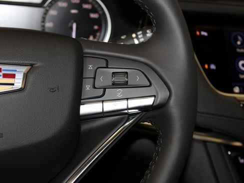 New 2025 Cadillac XT6 Luxury image 23