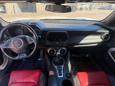Used 2018 Chevrolet Camaro LT image 20