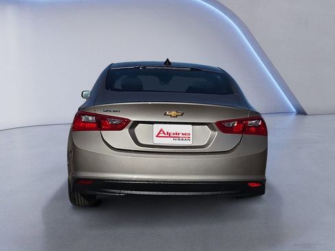 Used 2024 Chevrolet Malibu LS image 4