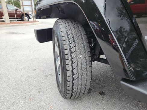 Certified 2017 Jeep Wrangler Sahara w/ Connectivity Group image 32