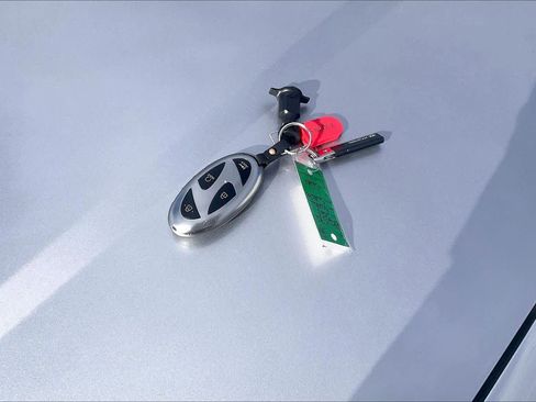 Used 2024 Hyundai Santa Fe Limited image 13