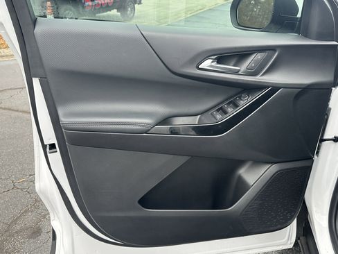 New 2026 Chevrolet Equinox LT image 11