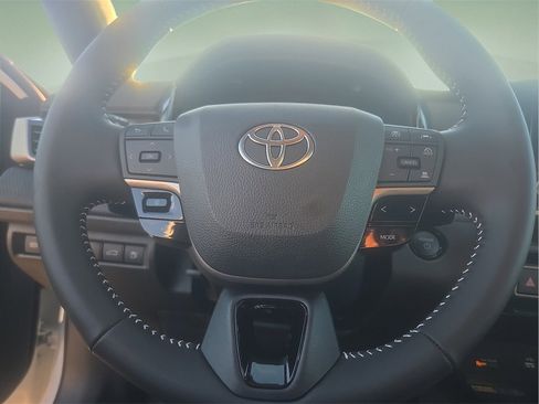 New 2026 Toyota Camry SE image 25