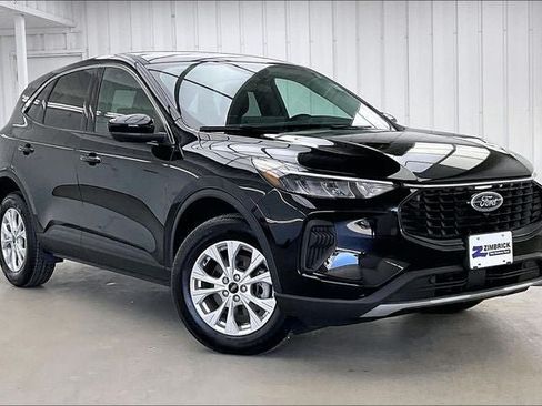Used 2023 Ford Escape Active w/ Tech Pack #2 AWD/4WD image 34