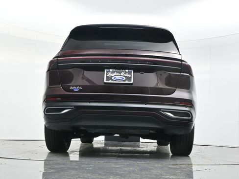 Used 2025 Lincoln Nautilus Reserve AWD/4WD image 54