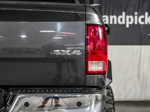 Used 2018 RAM 2500 Tradesman w/ Chrome Appearance Group AWD/4WD image 40