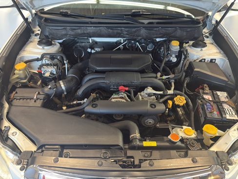 Used 2012 Subaru Outback 2.5i Limited w/ Moonroof Pkg image 31