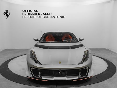 Certified 2023 Ferrari 812 Competizione image 9