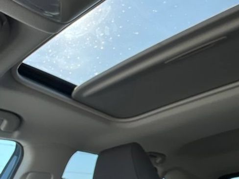 Used 2023 Toyota RAV4 XLE w/ Convenience Package FWD image 17
