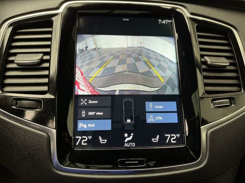Used 2022 Volvo XC90 T6 Momentum w/ Advanced Package AWD/4WD image 6