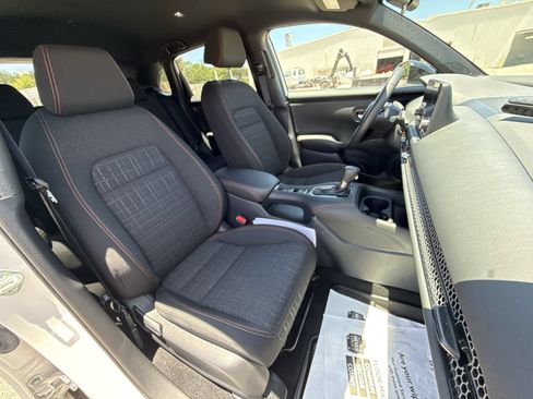 Used 2025 Honda HR-V Sport image 25