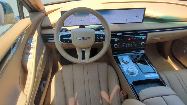 Used 2025 Genesis G80 2.5T AWD/4WD image 11