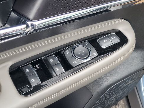 New 2026 Lincoln Corsair Premiere image 10