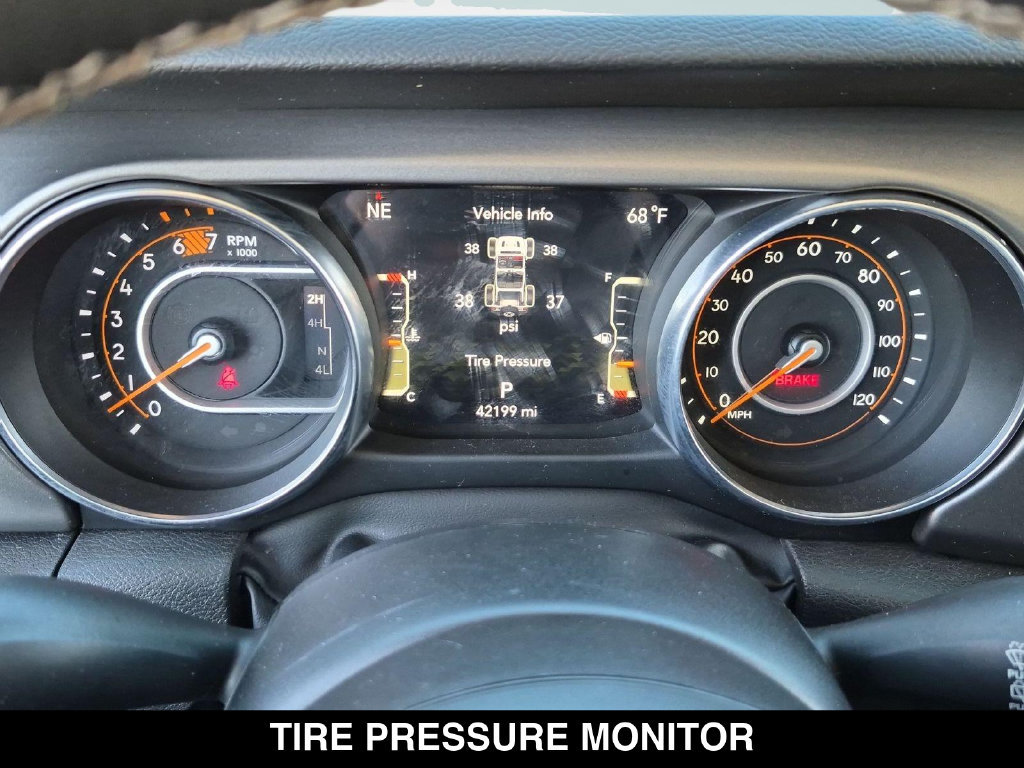 Used 2023 Jeep Wrangler Sport AWD/4WD image 19