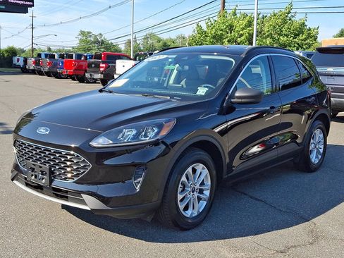 Certified 2022 Ford Escape SE w/ Convenience Package AWD/4WD image 4