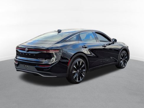 Used 2024 Toyota Crown Platinum image 3