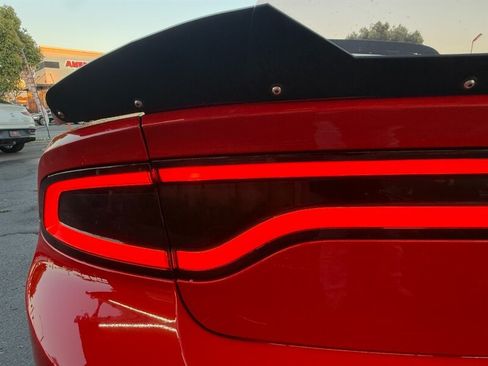 Used 2022 Dodge Charger R/T RWD image 11