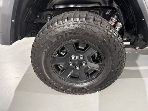 Used 2023 Jeep Gladiator Mojave w/ LED Lighting Group AWD/4WD image 9