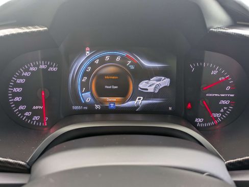 Used 2019 Chevrolet Corvette Stingray Coupe w/ 1LT RWD image 27