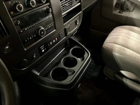 Used 2020 Chevrolet Express 2500 LT w/ LT Preferred Equipment Group RWD image 23