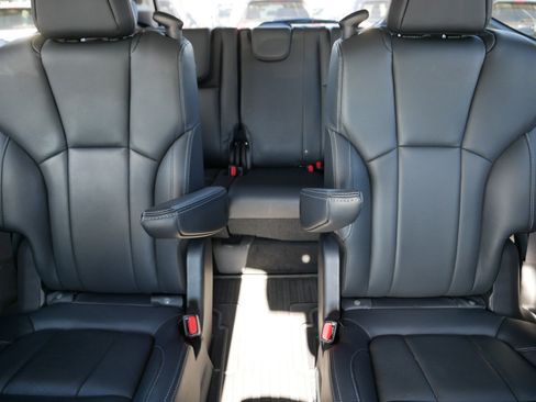 Used 2023 Subaru Ascent Touring AWD/4WD image 13