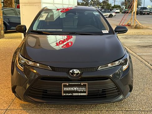 New 2026 Toyota Corolla LE image 2