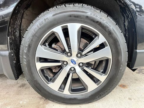 Used 2018 Subaru Outback 2.5i Limited image 30