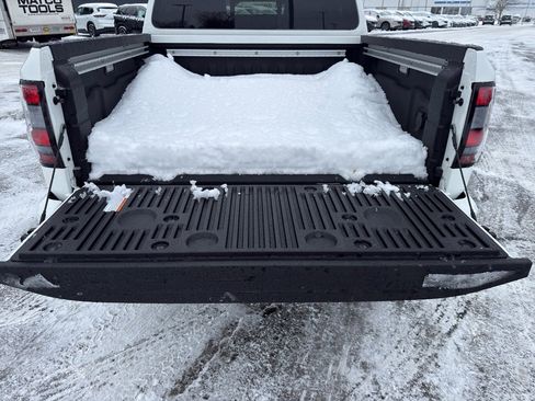 New 2026 Nissan Frontier SV image 7