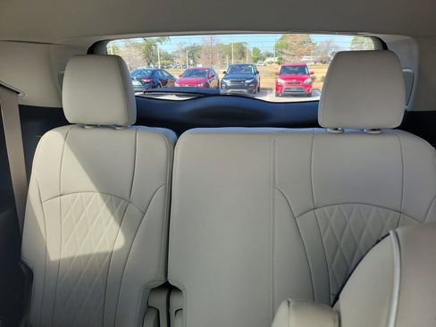 Used 2023 Buick Enclave Avenir w/ Trailering Package, 5000 lbs. image 19