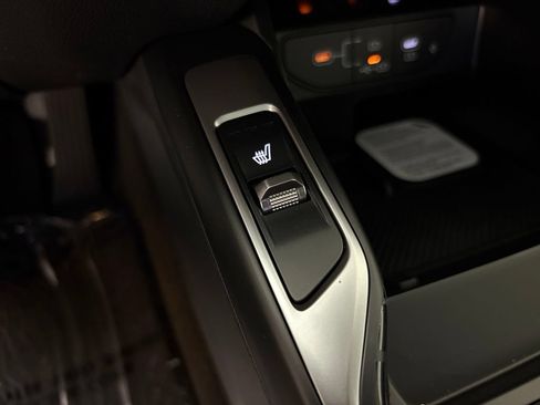 New 2026 Kia Sorento S FWD image 32