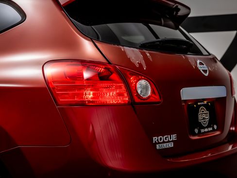 Used 2015 Nissan Rogue S w/ Convenience Package FWD image 13
