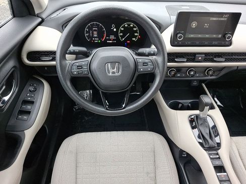 Certified 2023 Honda HR-V LX image 11