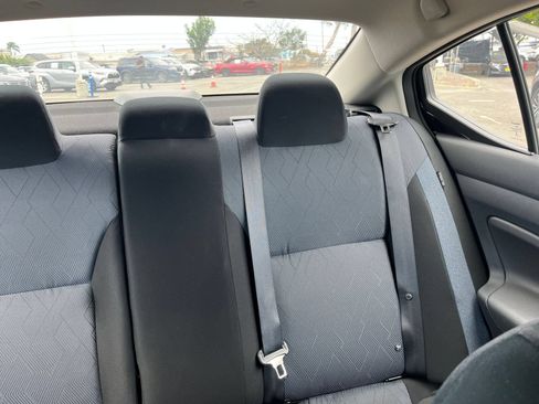 Used 2025 Nissan Versa SV FWD image 37