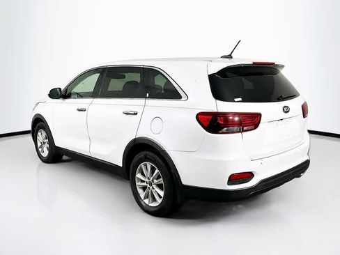 Used 2020 Kia Sorento LX FWD image 4