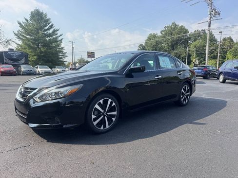 Used 2018 Nissan Altima 2.5 SR FWD image 2