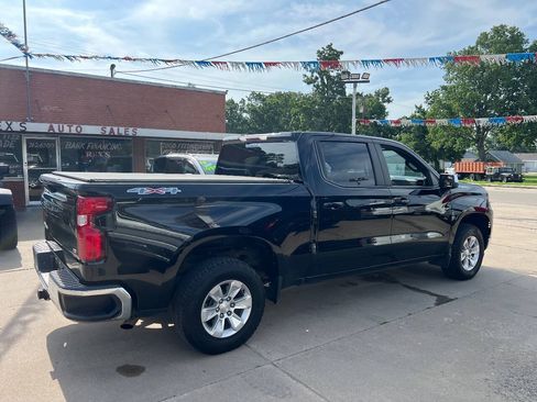 Used 2023 Chevrolet Silverado 1500 LT AWD/4WD image 5